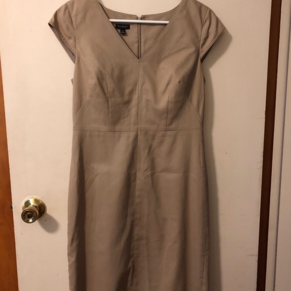 TALBOTS- tan sleeveless v-neck dress - Picture 1 of 3